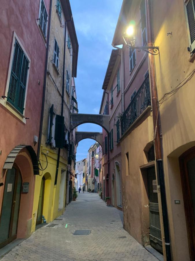 Casa Del Poeta Apartment Riva Ligure Exterior photo